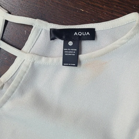 Aqua Top - Picture 3 of 12